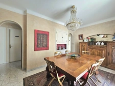 Bel appartement lumineux T5 de 134 m2, 4 chambres, 2 salles d'eau au centre de BASTIA (20200)
