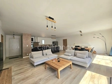 Ensemble immobilier de 368 m2 divisé en 3 habitations, piscine, terrain 1683 m2 à VESCOVATO (Haute Corse)