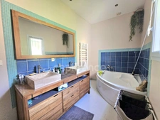 Belle maison 5 pièces, 4 chambres, piscine, garage, vue mer, terrain 967 m2 à BIGUGLIA (20620)