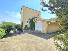 Belle maison 5 pièces, 4 chambres, piscine, garage, vue mer, terrain 967 m2 à BIGUGLIA (20620)