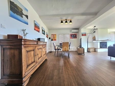 Ensemble immobilier de 368 m2 divisé en 3 habitations, piscine, terrain 1683 m2 à VESCOVATO (Haute Corse)