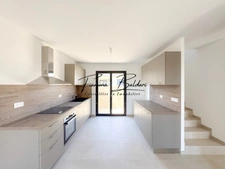 À vendre Maison T4 en duplex de 86m² neuve avec garage, Folelli, Penta di Casinca, Haute-Corse (20)
