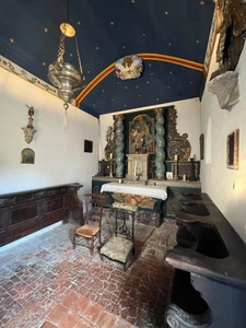 Elegant 18th-century château, requiring no work, on 1 hectare enclosed by walls, landscaped garden, chapel, orangery, outbuildings, ideal for family or events, near Pau, Lourdes, Marciac, Tarbes...