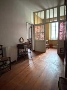 PLAISANCE DU GERS(32): MAISON BOURGEOISE avec garages et dependances , dans son jus, 190m2 sur terrain paysagé 5.000m2, au calme, 