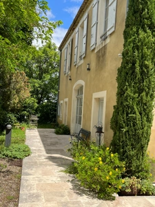Department (32): ELEGANT 19TH CENTURY CASTLE, requiring no work, medieval foundations with moat, swimming pool, on 9100m2 enclosed garden. 