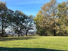 MARCIAC (32), MAISON DE CHARME de 1995, 130 m² habitables, 3200m2 terrain arboré, un peu cachée, vue, 4 chambres, grand sejour, SANS NUISANCE 