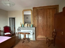 PLAISANCE DU GERS (32): Elegant bourgeois house with garages and outbuildings, in original condition, 190m2 on landscaped grounds of 5,000m2, in a quiet location. 