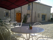 Dpt Gers (32), AIRE SUR L ADOUR proche, PROPRIETE BOURGEOISE du XIX, sans travaux, avec gite indépendant, maison de gardien, avec jardin, garage, piscine, sur les Chemins de St jacques 