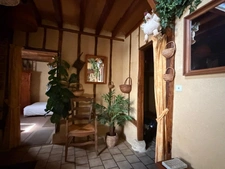 Nogaro(32) 7 km, ANCIENNE METAIRIE GASCONNE 280m2 dont 160m2 habtiables sur 4.5ha, au bout d'un long chemin, CACHEE, SANS VIS A VIS, 5 ha de bois et terres, AU CALME, dépendances, rare