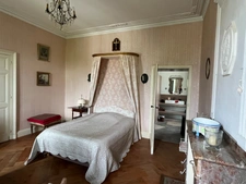 Marciac (32) VERY ELEGANT MANOR HOUSE, requiring no work, with an artist's house or gîte, walled centuries-old park