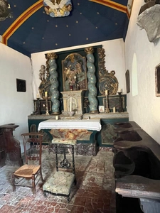 Elegant 18th-century château, requiring no work, on 1 hectare enclosed by walls, landscaped garden, chapel, orangery, outbuildings, ideal for family or events, near Pau, Lourdes, Marciac, Tarbes...