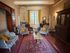 PLAISANCE du GERS proche(32): ANCIENNE PROPRIETE BOURGEOISE avec dépendances, bois, petit etang, 2 hectares,CALME, sans vis à vis,