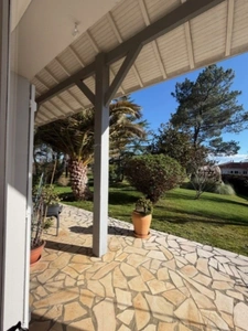 AIGNAN(32) : ELEGANTE MAISON TRADITIONNELLE  des années 80, SANS TRAVAUX, 150m2 habitables, bien située à AIGNAN, sur 2.000m2, les commerces A PIED !