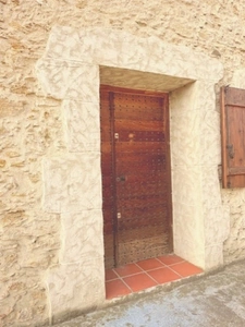 Near Plaisance du Gers (32), elegant 307m2 stone village house with 150m2 enclosed garden, no work required.