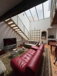 MARCIAC (32): élégante MAISON en pierre, singulière, 170m2 SANS TRAVAUX 4 chambres, salon cathedrale et autres...