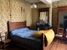  AIGNAN (32): BEL ENSEMBLE IMMOBILIER de caractere  A RENOVER 300m2 + local AVEC vitrine, jardin clos 360M2 , ideal investisseur, brocante, artiste, familles