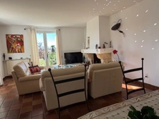 AIGNAN(32) : ELEGANTE MAISON TRADITIONNELLE  des années 80, SANS TRAVAUX, 150m2 habitables, bien située à AIGNAN, sur 2.000m2, les commerces A PIED !