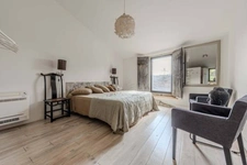 UZES(30): élégante MAISON BOURGEOISE, au cœur de UZES, au calme, jardin, piscine, intimité préservée