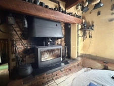 Nogaro(32) 7 km, ANCIENNE METAIRIE GASCONNE 280m2 dont 160m2 habtiables sur 4.5ha, au bout d'un long chemin, CACHEE, SANS VIS A VIS, 5 ha de bois et terres, AU CALME, dépendances, rare