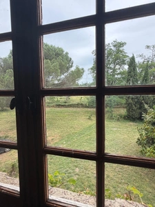 MARCIAC (32): Former seigniory, beautiful 14th-century castle on +3hectares, hidden at the end of the road, no neighbors, in the countryside, 500m2 of living space, heated swimming pool, discover the 