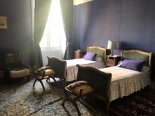 Dpt (32) NOGARO nearby, ELEGANT NOTABLES' HOUSE, economical, from the 19th century, 600M2, centuries-old park, U-shaped outbuildings, 11 ha, no work required, 