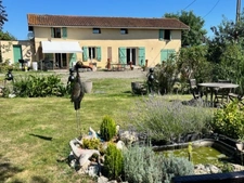 PLAISANCE (32) proche ;Belle MAISON DE CAMPAGNE XIX de 115m2 environ SANS TRAVAUX, lumineuse, sur un terrain arboré et potager de 2200m2 clos