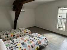 MARCIAC (32): Beautiful castle overlooking 8 hectares, ideal for public reception, events, senior residence, community, shared housing