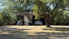 MARCIAC(32) proche: AUTHENTIQUE MOULIN SEIGNEURIAL d'EXCEPTION  des XIV-XVIIIs, caché, avec son bief baignable, 1.5 HECTARE, élégante rénovation, meublé, tennis, RARE