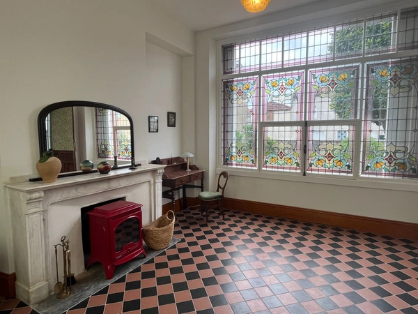 PLAISANCE DU GERS (32), ELEGANTE et HISTORIQUE MAISON BOURGEOISE, dépendances, garage, 3200m² clos et paysagé.