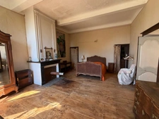 Gers (32), VERY BEAUTIFUL FAMILY CASTLE, 45HA with outbuildings, somewhat hidden, in a dominant position, a beautiful history 