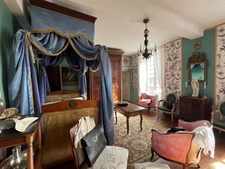 Elegant 18th-century château, requiring no work, on 1 hectare enclosed by walls, landscaped garden, chapel, orangery, outbuildings, ideal for family or events, near Pau, Lourdes, Marciac, Tarbes...