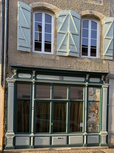 MARCIAC (32): élégante MAISON en pierre, singulière, 170m2 SANS TRAVAUX 4 chambres, salon cathedrale et autres...