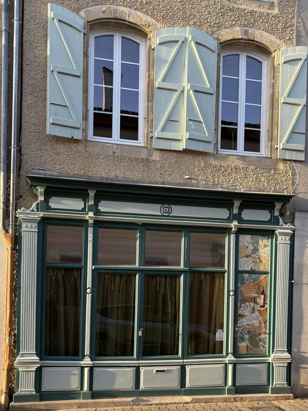 MARCIAC (32): élégante MAISON en pierre, singulière, 170m2 SANS TRAVAUX 4 chambres, salon cathedrale et autres...