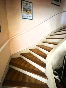 PLAISANCE(32), BELLE MAISON RENOVEE 130m2 par artisan+ APPARTEMENT (ou local) 42m2, jardin clos 650m2, garage, atelier, au calme, commerces à pied ! SANS TRAVAUX
