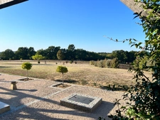 Dpt Gers (32), MARCIAC proche, ELEGANTE PROPRIETE plain-pied 4.5 Hectares piscinables, beaux volumes, belles prestations, hangar 700m2, garage