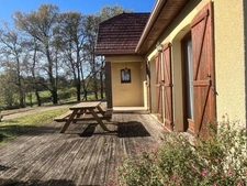 MARCIAC (32), MAISON DE CHARME de 1995, 130 m² habitables, 3200m2 terrain arboré, un peu cachée, vue, 4 chambres, grand sejour, SANS NUISANCE 