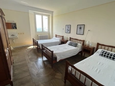 MARCIAC (32): Beautiful castle overlooking 8 hectares, ideal for public reception, events, senior residence, community, shared housing