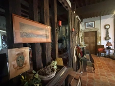 MARCIAC (32): Former seigniory, beautiful 14th-century castle on +3hectares, hidden at the end of the road, no neighbors, in the countryside, 500m2 of living space, heated swimming pool, discover the 