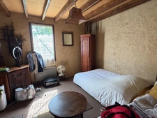 Nogaro(32) 7 km, ANCIENNE METAIRIE GASCONNE 280m2 dont 160m2 habtiables sur 4.5ha, au bout d'un long chemin, CACHEE, SANS VIS A VIS, 5 ha de bois et terres, AU CALME, dépendances, rare