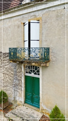 Dpt (32) NOGARO nearby, ELEGANT NOTABLES' HOUSE, economical, from the 19th century, 600M2, centuries-old park, U-shaped outbuildings, 11 ha, no work required, 