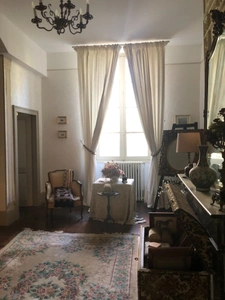 Dpt (32) NOGARO nearby, ELEGANT NOTABLES' HOUSE, economical, from the 19th century, 600M2, centuries-old park, U-shaped outbuildings, 11 ha, no work required, 