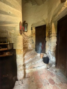 MARCIAC (32): Former seigniory, beautiful 14th-century castle on +3hectares, hidden at the end of the road, no neighbors, in the countryside, 500m2 of living space, heated swimming pool, discover the 