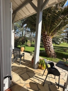 AIGNAN(32) : ELEGANTE MAISON TRADITIONNELLE  des années 80, SANS TRAVAUX, 150m2 habitables, bien située à AIGNAN, sur 2.000m2, les commerces A PIED !