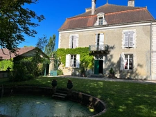 Dpt (32) NOGARO nearby, ELEGANT NOTABLES' HOUSE, economical, from the 19th century, 600M2, centuries-old park, U-shaped outbuildings, 11 ha, no work required, 