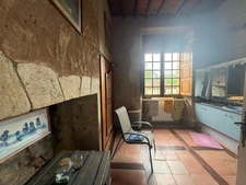 MARCIAC (32): Former seigniory, beautiful 14th-century castle on +3hectares, hidden at the end of the road, no neighbors, in the countryside, 500m2 of living space, heated swimming pool, discover the 