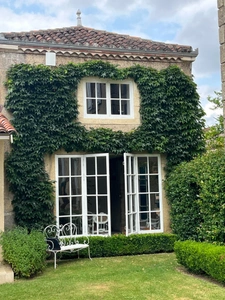 Marciac (32) VERY ELEGANT MANOR HOUSE, requiring no work, with an artist's house or gîte, walled centuries-old park