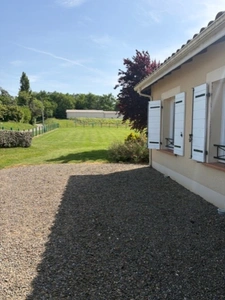 PLAISANCE (32): pleasant HOUSE from 2009, 3 bedrooms, large living room, VIEW, quiet, 2300m2 flat enclosed garden.