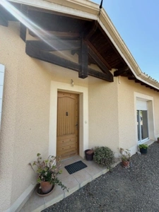 PLAISANCE (32): pleasant HOUSE from 2009, 3 bedrooms, large living room, VIEW, quiet, 2300m2 flat enclosed garden.