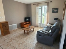 PLAISANCE (32): pleasant HOUSE from 2009, 3 bedrooms, large living room, VIEW, quiet, 2300m2 flat enclosed garden.