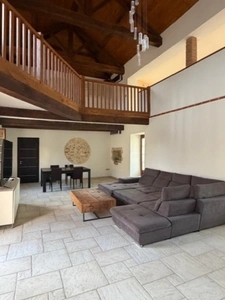 Near Plaisance du Gers (32), elegant 307m2 stone village house with 150m2 enclosed garden, no work required.
